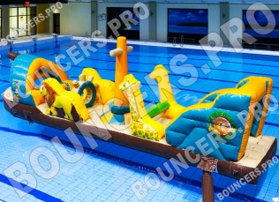 Надувной аквапарк на воде «Сафари Корабль» - Аквапарки. Цена:4500 руб. ширина:2.1 м, длина:10.0 м, высота:3.5 м, вес:145 кг